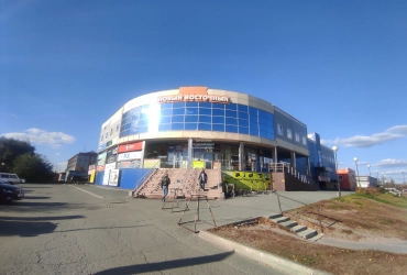 Отдельно стоящее здание ТЦ "Новый Восточный"