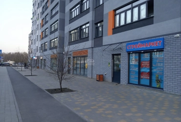 Торговое помещение 83.8 кв.м. в ЖК "СЕМЬЯ"