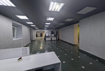 Торговое, 210 м² ул.Широтная 112 